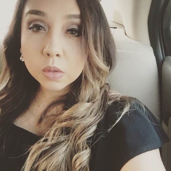 Meet your Posher, Marcela - Picture 6 of 8